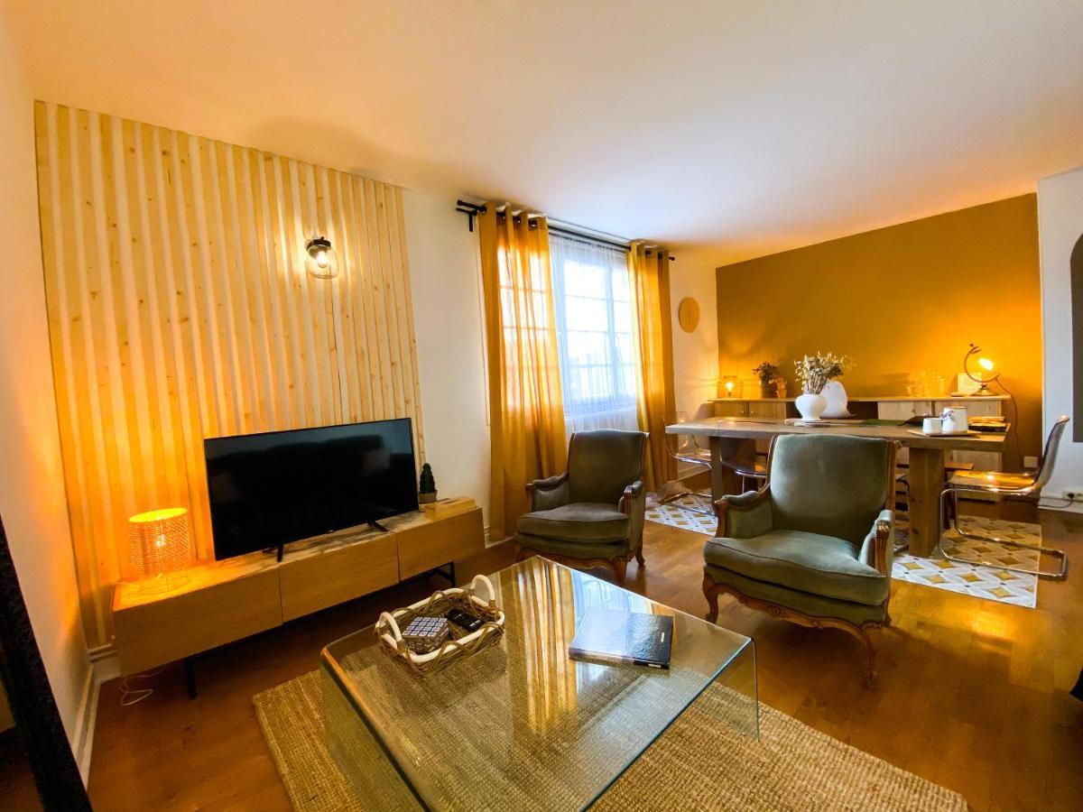 Appartement Familial Proche D'Un Site Historique Perigueux Ngoại thất bức ảnh